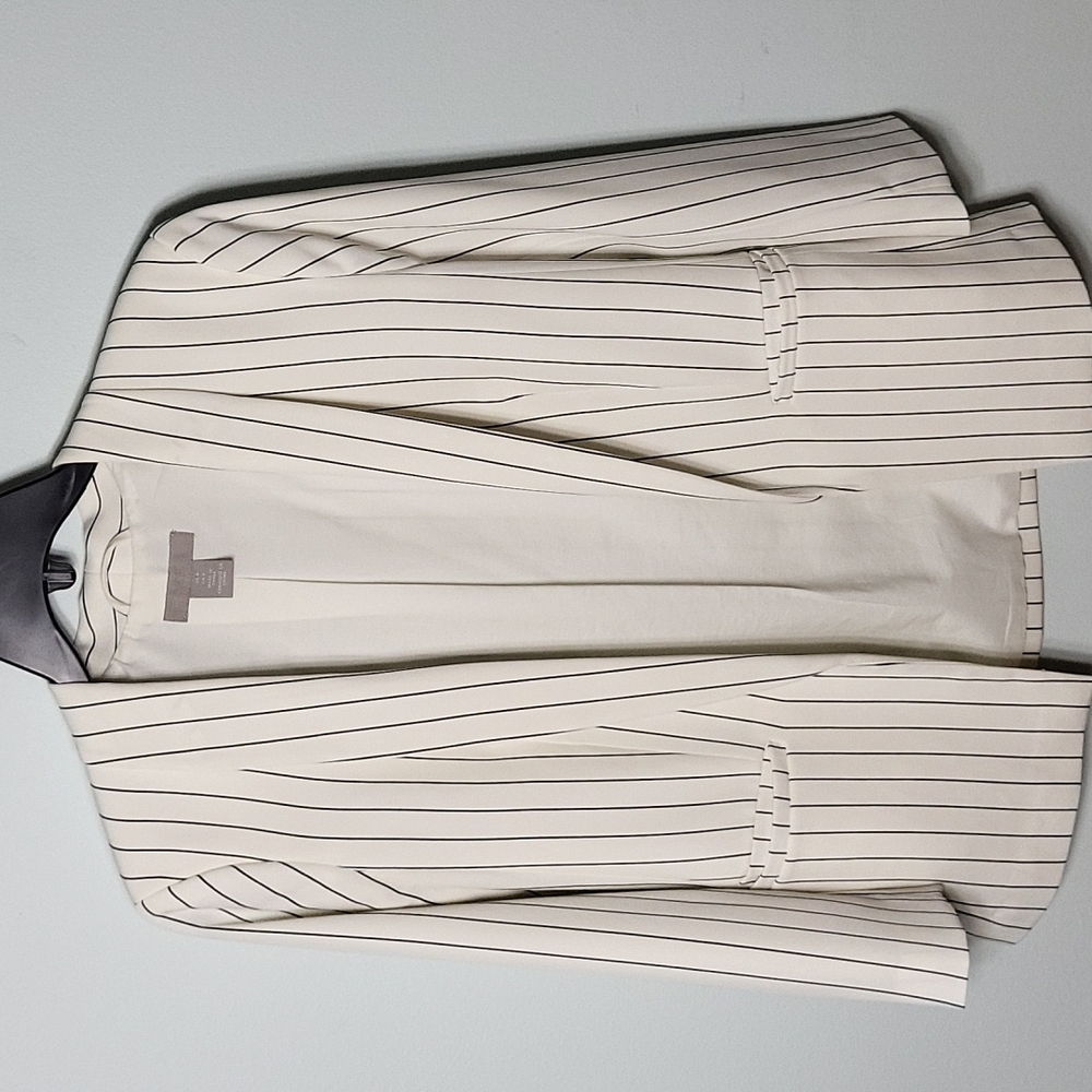 Cream and black pinstripe open blazer longer length H&M size 4 NWOT